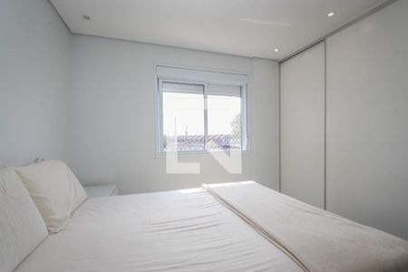 Suite de apartamento à venda com 3 quartos, 78m² em Jardim Santa Rosa, Taboão da Serra
