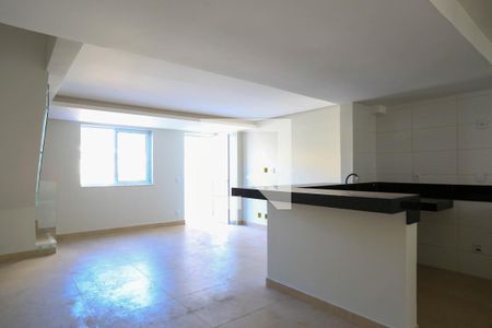 Sala/Cozinha de casa à venda com 3 quartos, 120m² em Esplanada, Belo Horizonte