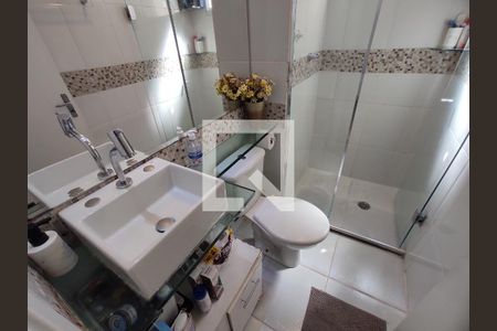 Banheiro  de apartamento para alugar com 2 quartos, 44m² em Água Branca, São Paulo