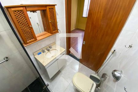 Banheiro de apartamento para alugar com 1 quarto, 56m² em Santa Teresa, Rio de Janeiro