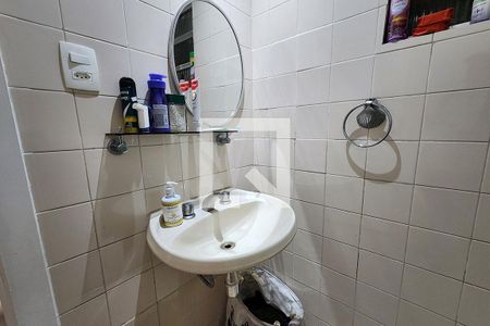 Banheiro de apartamento à venda com 1 quarto, 38m² em Flamengo, Rio de Janeiro
