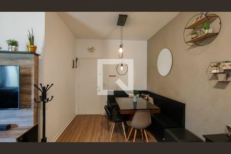 Sala de apartamento à venda com 2 quartos, 70m² em Nova Gerti, São Caetano do Sul
