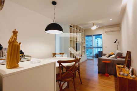 Sala de apartamento à venda com 3 quartos, 78m² em Jacarepaguá, Rio de Janeiro