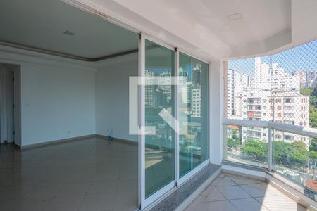 Apartamento para alugar com 4 quartos, 200m² em Aclimação, São Paulo