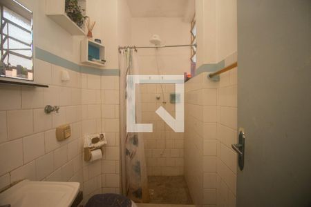 Banheiro de apartamento à venda com 1 quarto, 54m² em Cristo Redentor, Porto Alegre
