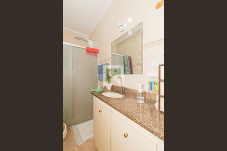 Casa à venda com 144m², 4 quartos e 1 vaga Casa à venda com 144m², 4 quartos e 1 vagaBanheiro Social