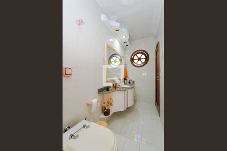 Casa à venda com 732m², 3 quartos e 6 vagas Casa à venda com 732m², 3 quartos e 6 vagasBanheiro da Suíte 3