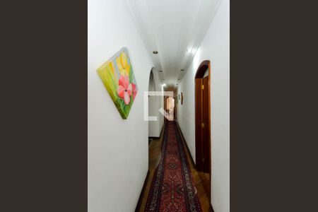 Casa à venda com 732m², 3 quartos e 6 vagas Casa à venda com 732m², 3 quartos e 6 vagasCorredor dos Dormitórios