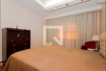 Casa à venda com 732m², 3 quartos e 6 vagas Casa à venda com 732m², 3 quartos e 6 vagasSuíte 2