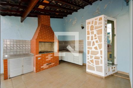 Casa à venda com 732m², 3 quartos e 6 vagas Casa à venda com 732m², 3 quartos e 6 vagasEspaço Gourmet