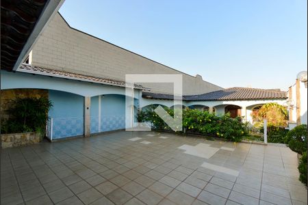 Casa à venda com 732m², 3 quartos e 6 vagas Casa à venda com 732m², 3 quartos e 6 vagasEspaço Gourmet