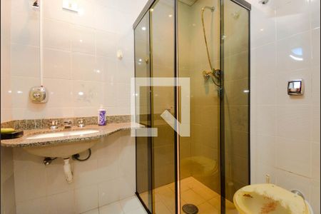 Casa à venda com 732m², 3 quartos e 6 vagas Casa à venda com 732m², 3 quartos e 6 vagasBanheiro Suíte - Edícula