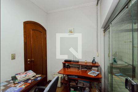 Casa à venda com 732m², 3 quartos e 6 vagas Casa à venda com 732m², 3 quartos e 6 vagasEscritório