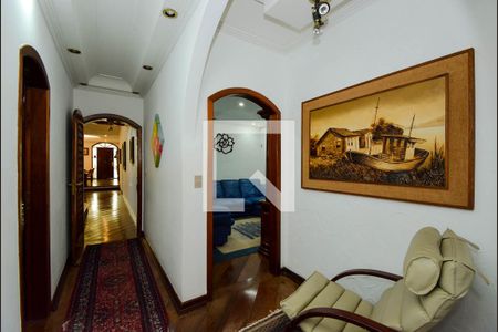 Casa à venda com 732m², 3 quartos e 6 vagas Casa à venda com 732m², 3 quartos e 6 vagasCorredor dos Dormitórios