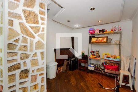 Casa à venda com 732m², 3 quartos e 6 vagas Casa à venda com 732m², 3 quartos e 6 vagasSuíte - Edícula