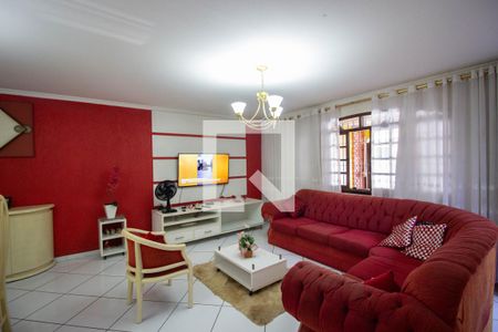 Sala de casa à venda com 3 quartos, 250m² em Jardim Lajeado, São Paulo