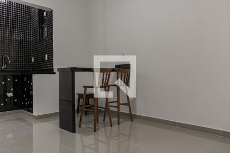 Sala/Cozinha de apartamento para alugar com 1 quarto, 40m² em Copacabana, Rio de Janeiro
