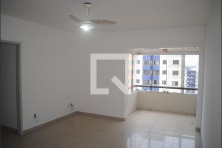 Sala  de apartamento para alugar com 3 quartos, 97m² em Imbuí, Salvador