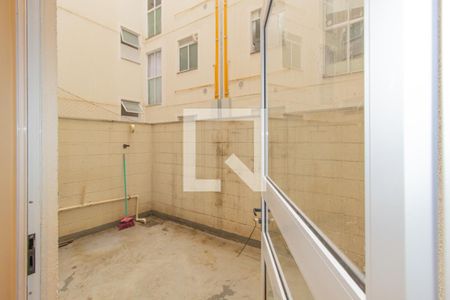 Área externa/área de serviço de apartamento para alugar com 2 quartos, 52m² em Igara, Canoas