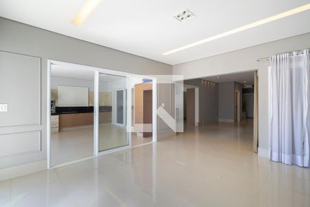 Sala de casa de condomínio à venda com 4 quartos, 300m² em Swiss Park, Campinas