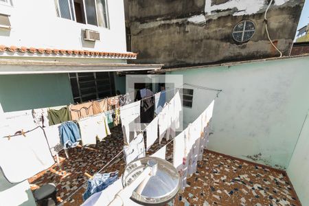 Casa à venda com 168m², 6 quartos e 1 vaga Casa à venda com 168m², 6 quartos e 1 vagaÁrea de Serviço