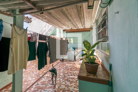 Casa à venda com 168m², 6 quartos e 1 vaga Casa à venda com 168m², 6 quartos e 1 vagaÁrea de Serviço