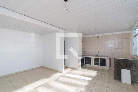 Casa à venda com 168m², 6 quartos e 1 vaga Casa à venda com 168m², 6 quartos e 1 vagaCasa 2 - Sala