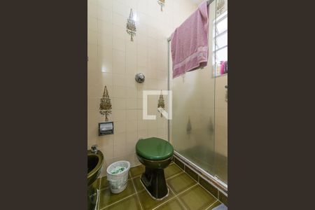 Casa à venda com 168m², 6 quartos e 1 vaga Casa à venda com 168m², 6 quartos e 1 vagaBanheiro Social