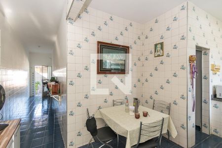 Casa à venda com 168m², 6 quartos e 1 vaga Casa à venda com 168m², 6 quartos e 1 vagaCozinha