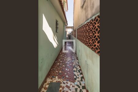 Casa à venda com 168m², 6 quartos e 1 vaga Casa à venda com 168m², 6 quartos e 1 vagaÁrea de Serviço - Acesso lateral