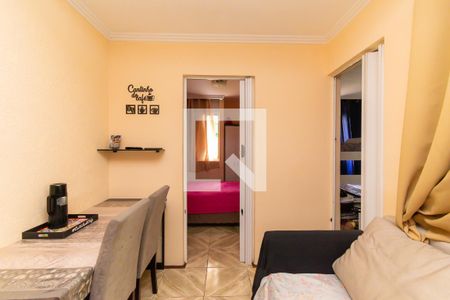 Sala de apartamento à venda com 2 quartos, 44m² em Jardim Dona Sinhá, São Paulo