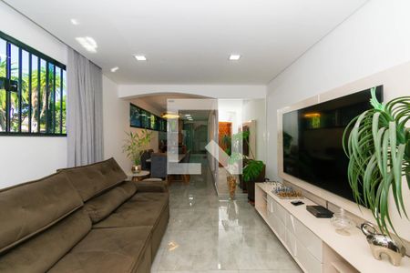 Sala de casa para alugar com 2 quartos, 250m² em Jardim Vila Formosa, São Paulo