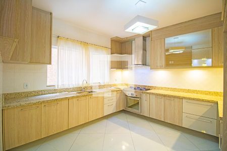 Cozinha de casa para alugar com 3 quartos, 250m² em Vila Mazzei, São Paulo