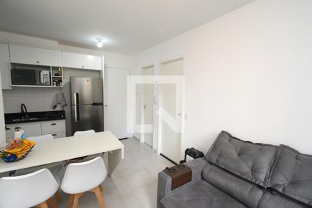 Sala/Cozinha de apartamento à venda com 2 quartos, 34m² em Jardim Taquaral, São Paulo