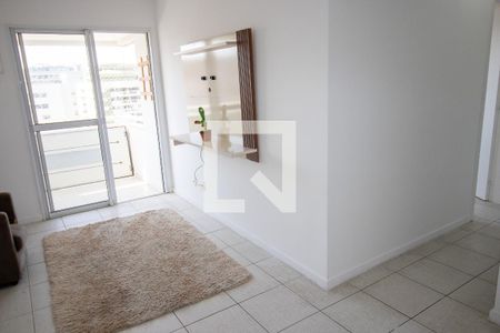 Sala de apartamento para alugar com 2 quartos, 70m² em Camorim, Rio de Janeiro