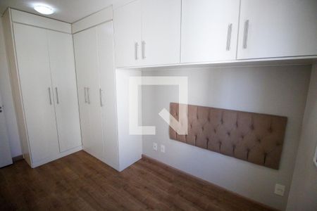 Quarto 1 de apartamento para alugar com 2 quartos, 49m² em Parque Reboucas, São Paulo