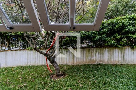 Vista Sala de casa à venda com 3 quartos, 322m² em Jardim Londrina, São Paulo