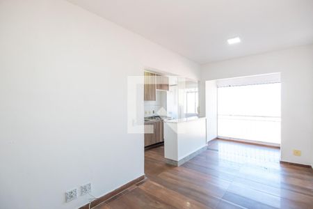Sala de apartamento à venda com 2 quartos, 56m² em Pestana, Osasco