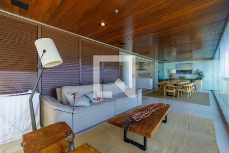 Varanda de apartamento à venda com 1 quarto, 130m² em Barra da Tijuca, Rio de Janeiro