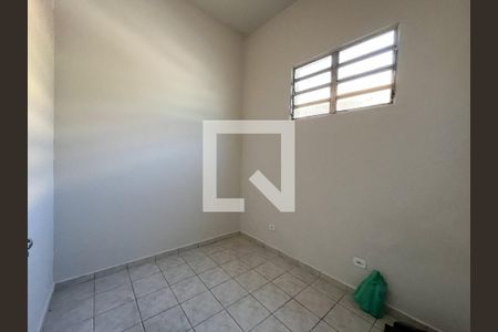 Quarto 2 de casa para alugar com 2 quartos, 64m² em Vila Fachini, São Paulo