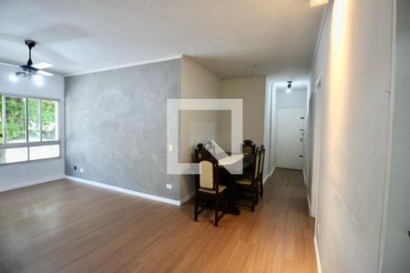 Sala de apartamento para alugar com 3 quartos, 90m² em Vila Maia, Guarujá