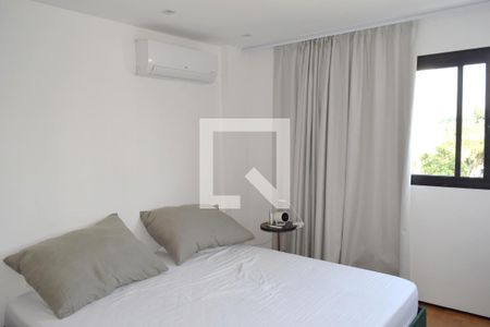 Suíte de apartamento para alugar com 1 quarto, 87m² em Pinheiros, São Paulo