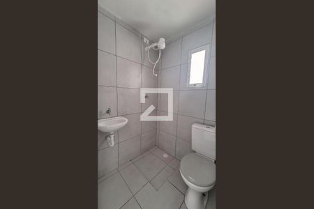 Banheiro de kitnet/studio para alugar com 1 quarto, 30m² em Vila Monte Sion, Suzano