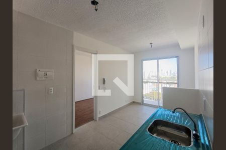 Sala e Cozinha de apartamento para alugar com 1 quarto, 29m² em Bom Retiro, São Paulo