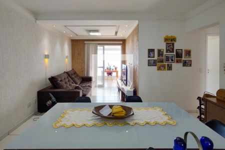 Sala de apartamento para alugar com 3 quartos, 90m² em Mirim, Praia Grande