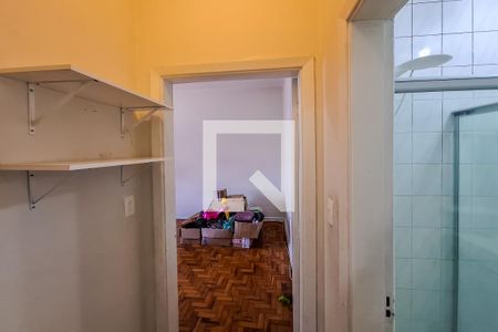 Corredor de apartamento para alugar com 2 quartos, 78m² em Vila Monumento, São Paulo