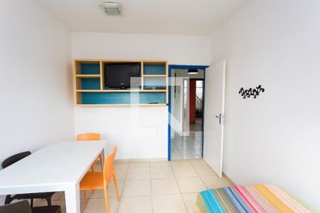 quarto 1 de casa para alugar com 2 quartos, 64m² em Morumbi, São Paulo