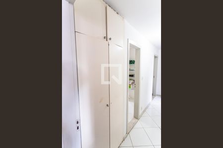 Rouparia de apartamento para alugar com 3 quartos, 110m² em Serra, Belo Horizonte