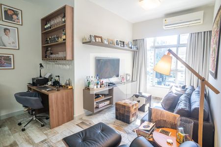 Sala de apartamento à venda com 2 quartos, 67m² em Botafogo, Rio de Janeiro