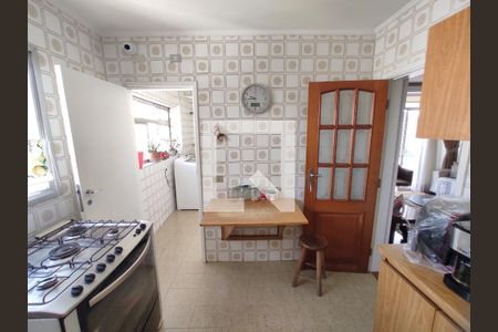 Cozinha  de apartamento à venda com 3 quartos, 120m² em Perdizes, São Paulo